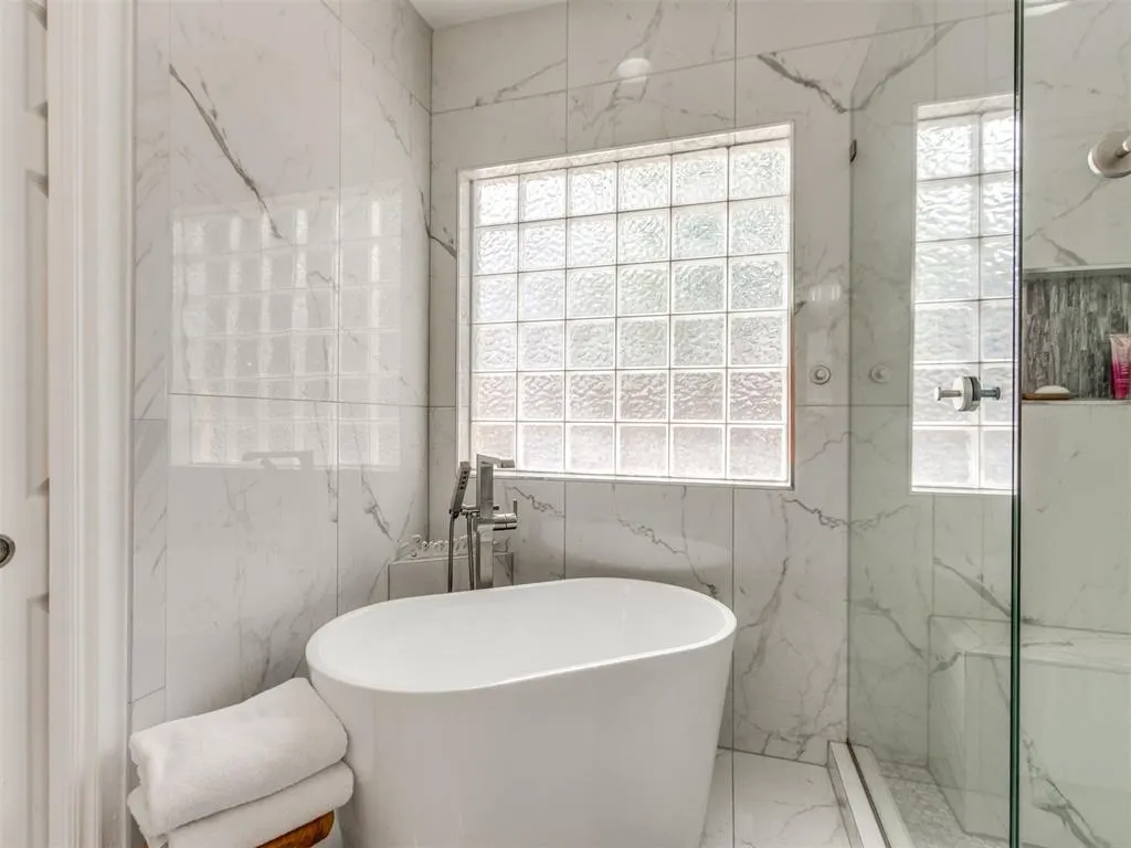 Photo 13 — 300 Hamptonridge Road, Edmond, OK 73034