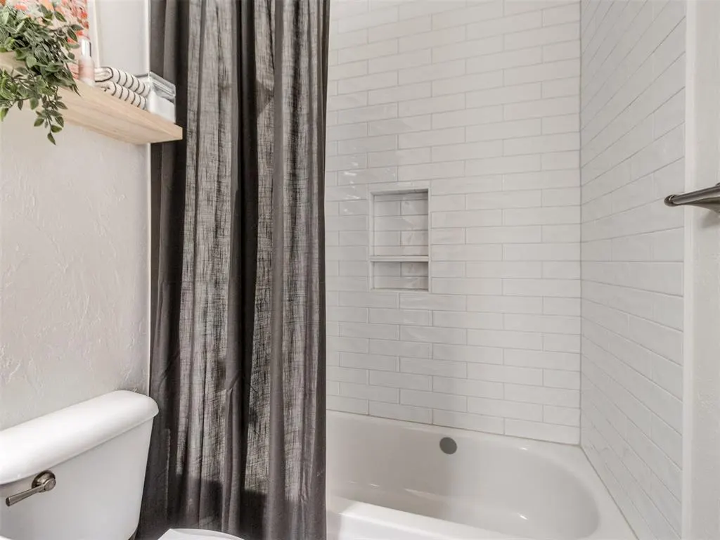 Photo 19 — 300 Hamptonridge Road, Edmond, OK 73034