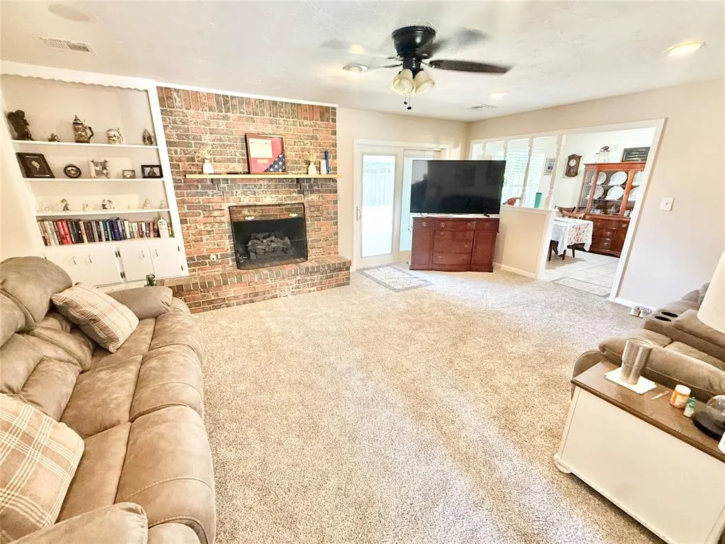 Photo 3 — 1712 Tyler Street, Altus, OK 73521