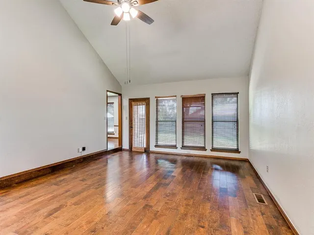 Photo 6 — 4721 Persimmon Court, Norman, OK 73072