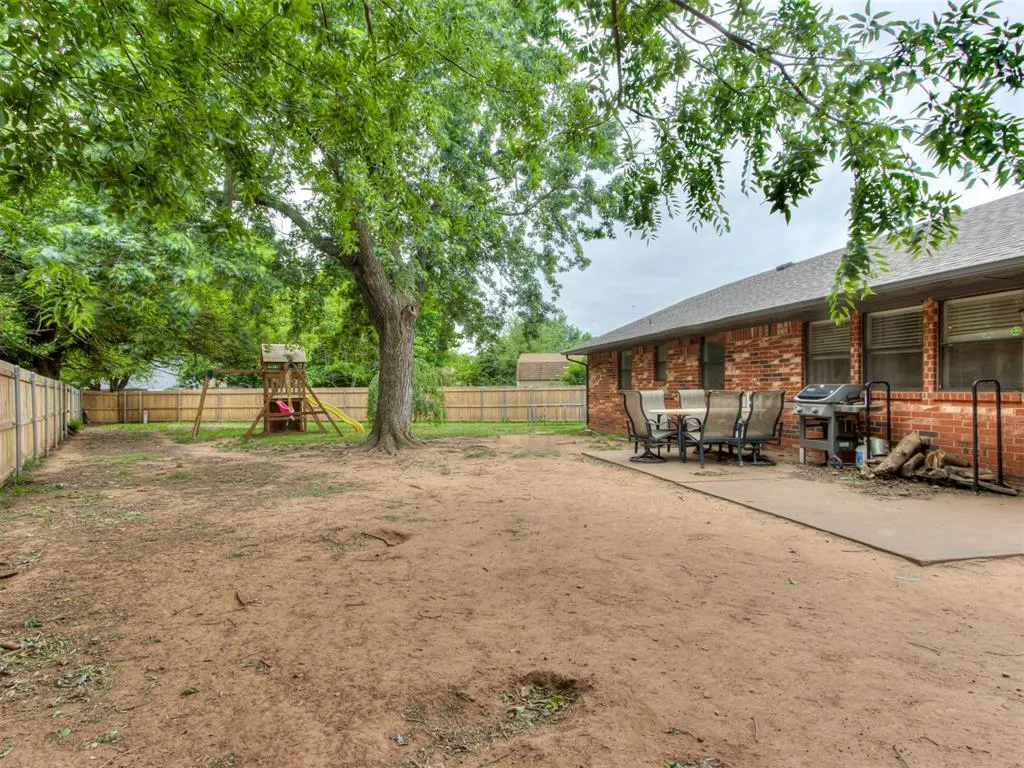 Photo 30 — 1100 Pintail Place, Edmond, OK 73003