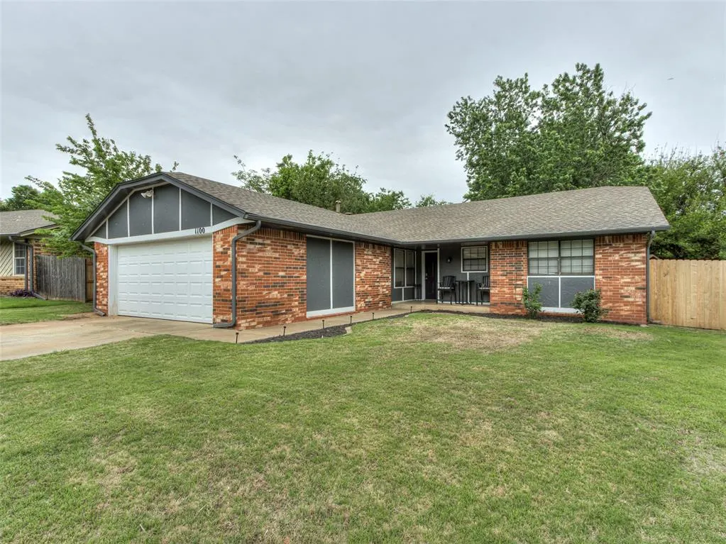Front exterior — 1100 Pintail Place, Edmond, OK 73003