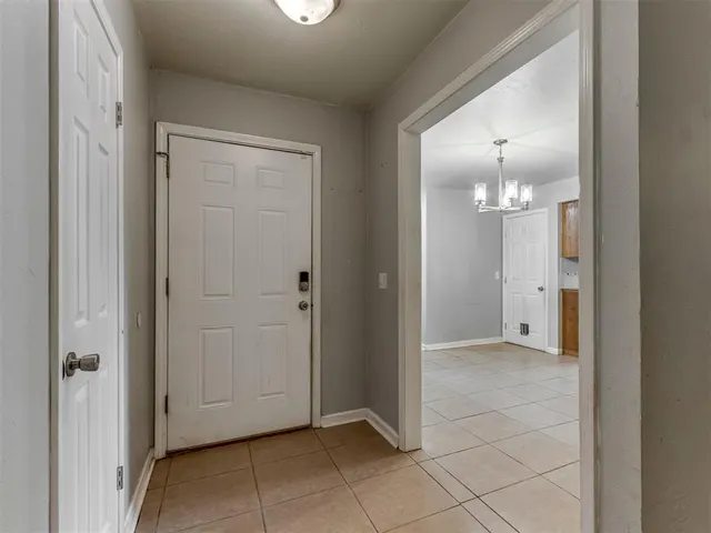 Photo 4 — 1100 Pintail Place, Edmond, OK 73003