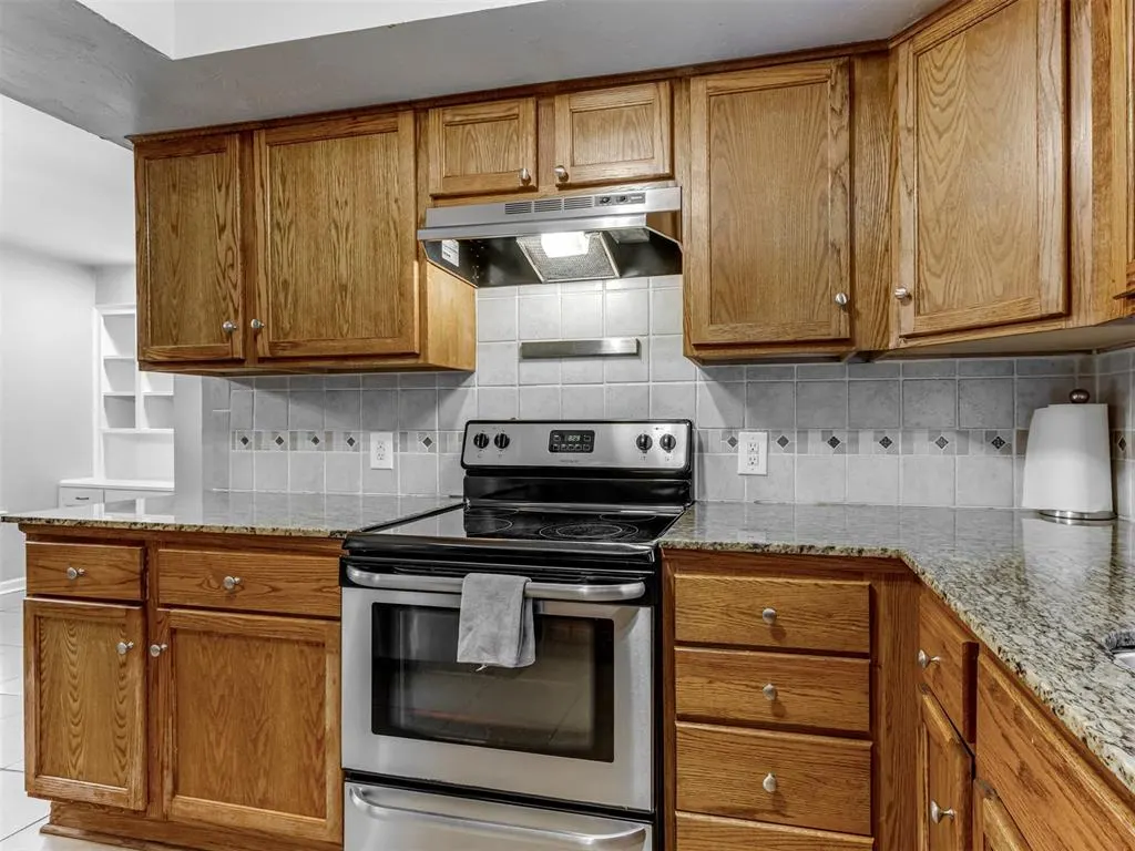 Photo 12 — 1100 Pintail Place, Edmond, OK 73003