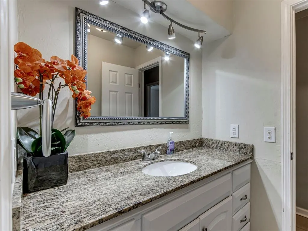 Photo 19 — 1100 Pintail Place, Edmond, OK 73003