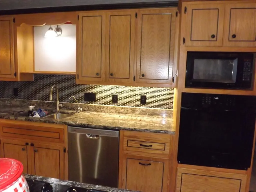 Photo 10 — 608 E Davis Street, Tipton, OK 73570