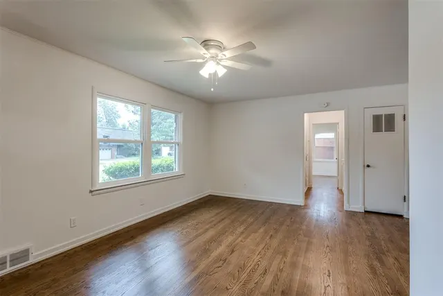 Photo 7 — 3138 NW 49th Street, Oklahoma City, OK 73112