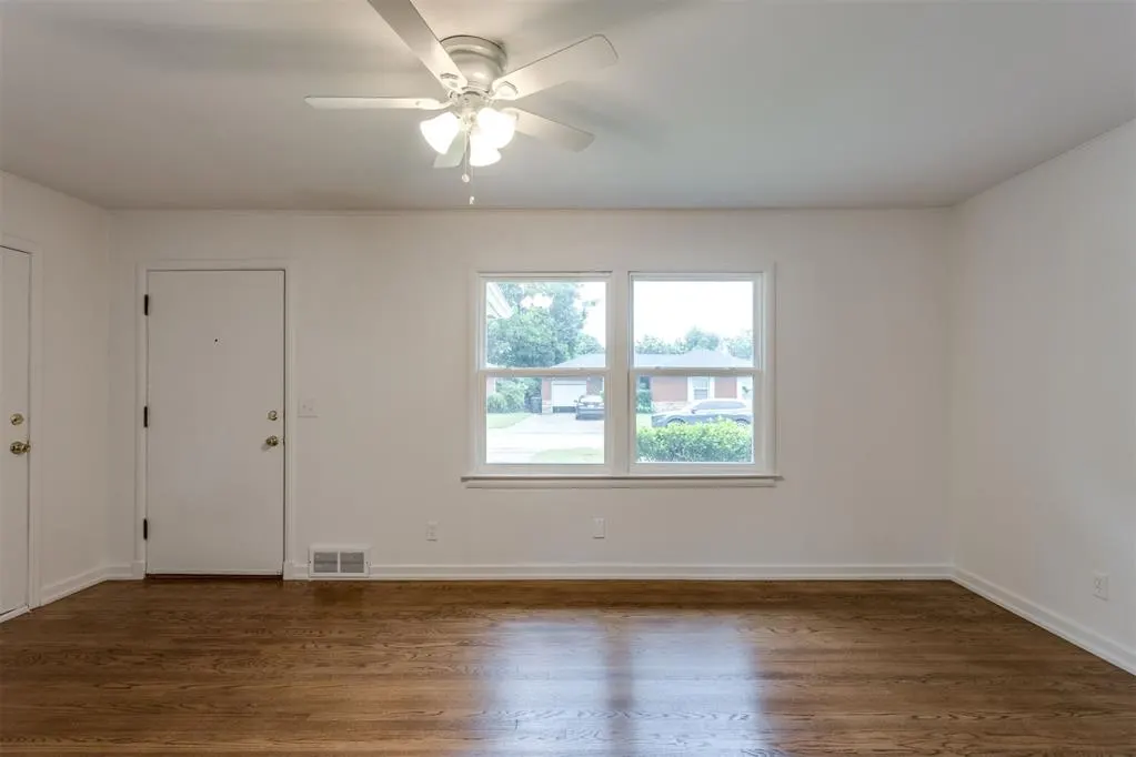 Photo 11 — 3138 NW 49th Street, Oklahoma City, OK 73112