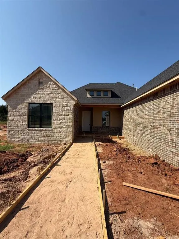 Photo 7 — 8229 Waxwing Way, Guthrie, OK 73044