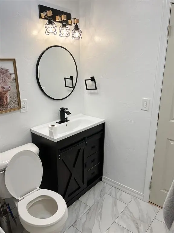 Photo 8 — 211 W Corbin Avenue, Altus, OK 73521