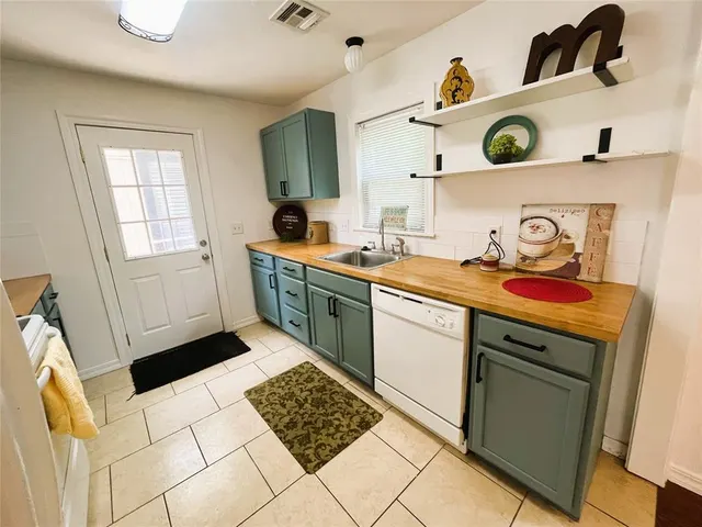 Photo 3 — 3117 NW 31st Street, Oklahoma City, OK 73112