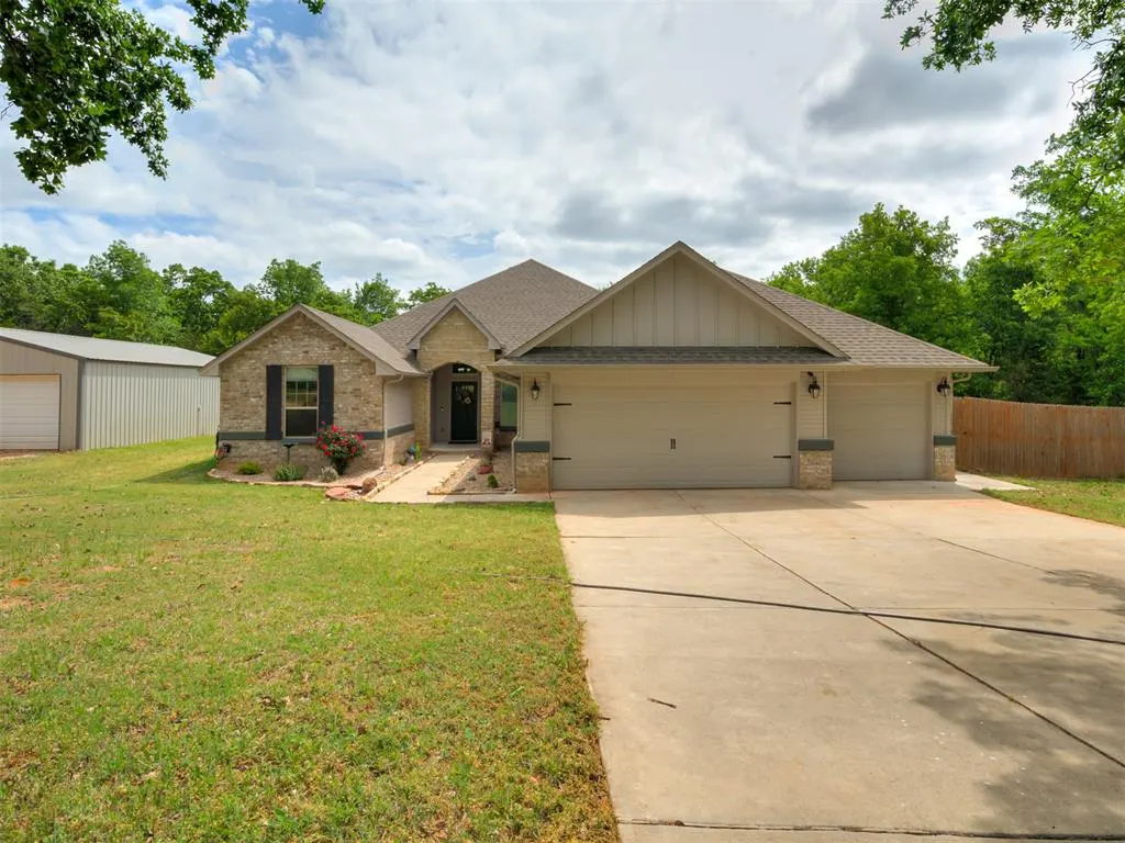 Front exterior — 15500 Whispering Oaks Road, Newalla, OK 74857