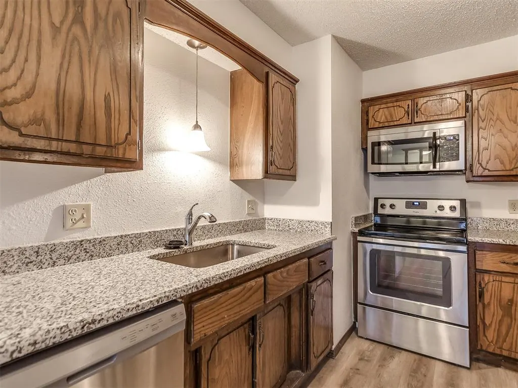 Photo 31 — 6101 NW Gaelic Glen Drive, Oklahoma City, OK 73142
