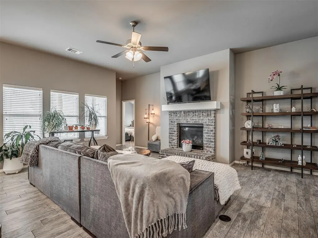 Photo 7 — 15709 Rosedown Drive, Oklahoma City, OK 73170