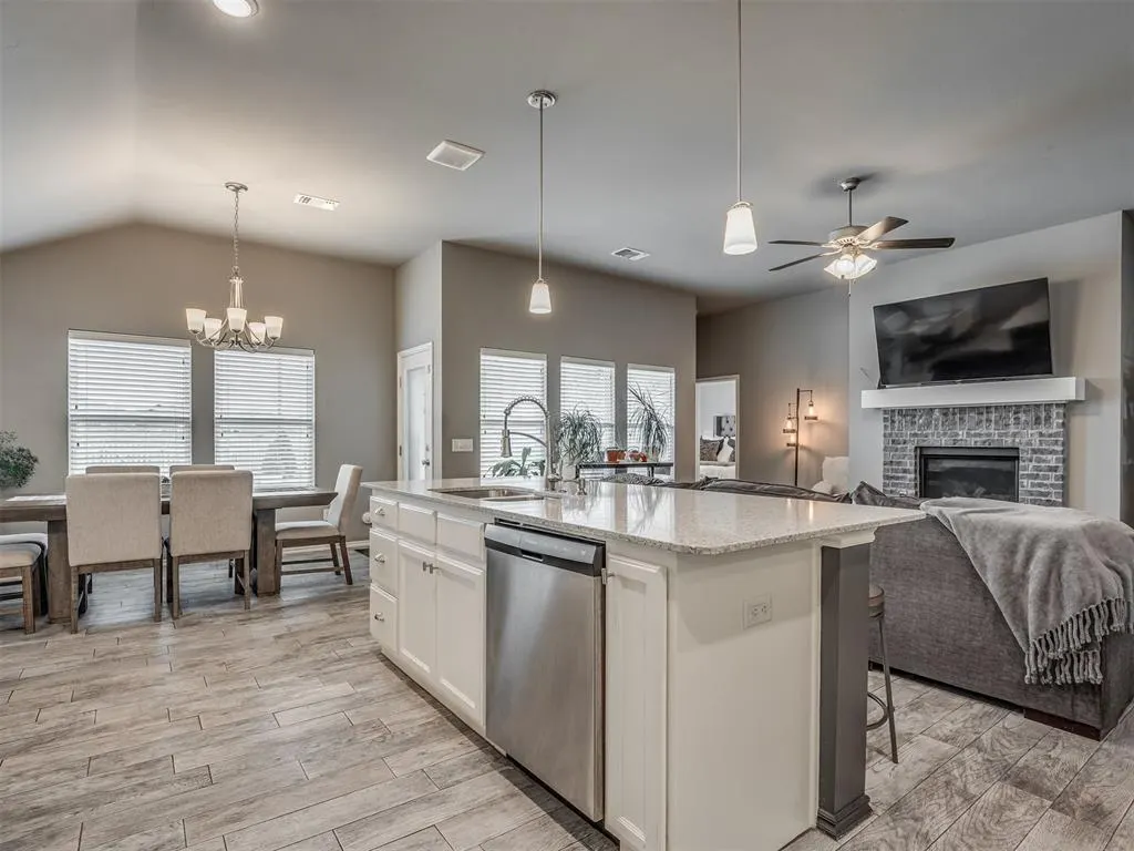 Photo 19 — 15709 Rosedown Drive, Oklahoma City, OK 73170