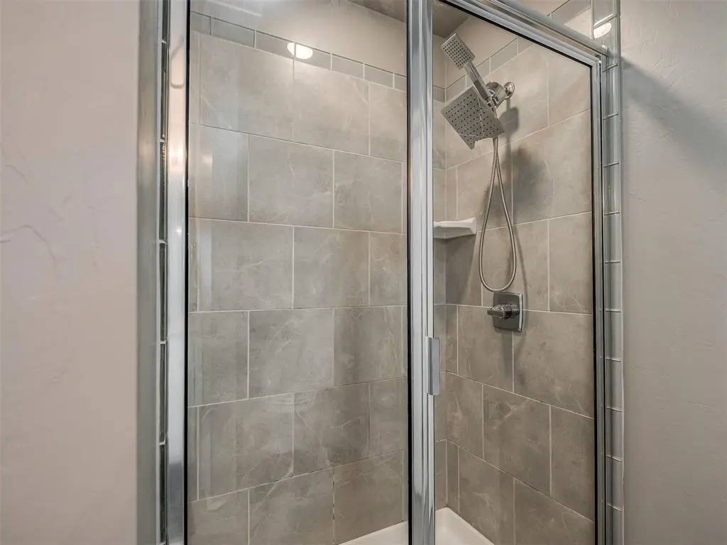Photo 27 — 15709 Rosedown Drive, Oklahoma City, OK 73170