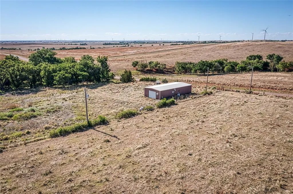 Photo 3 — 11002 N 1920 Road, Sayre, OK 73662