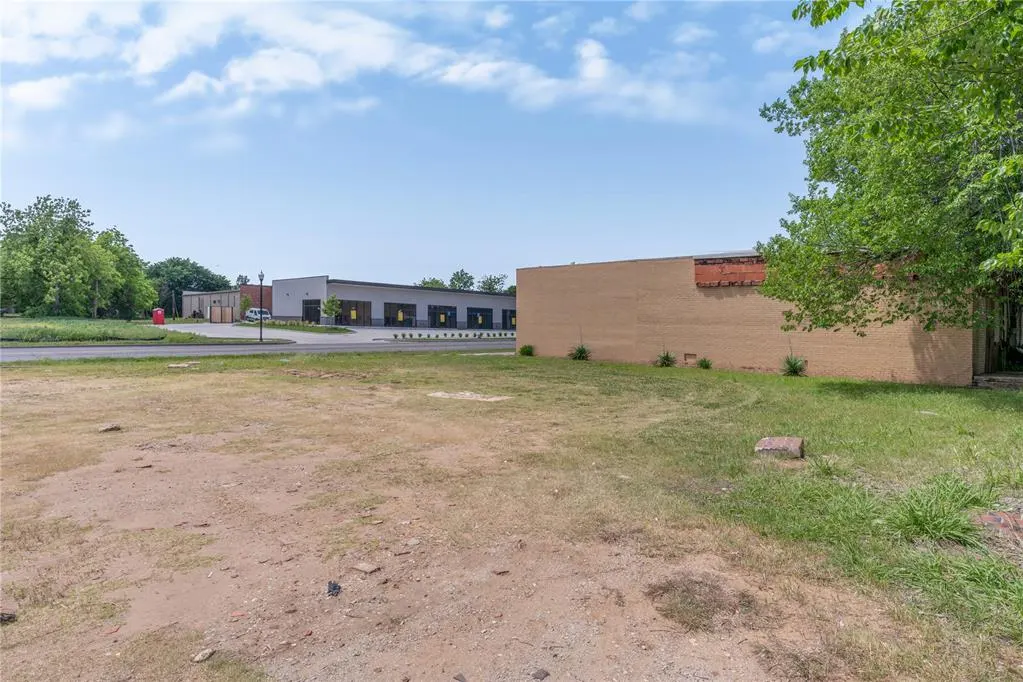 Photo 5 — 1419 NE 23rd Street, Oklahoma City, OK 73111