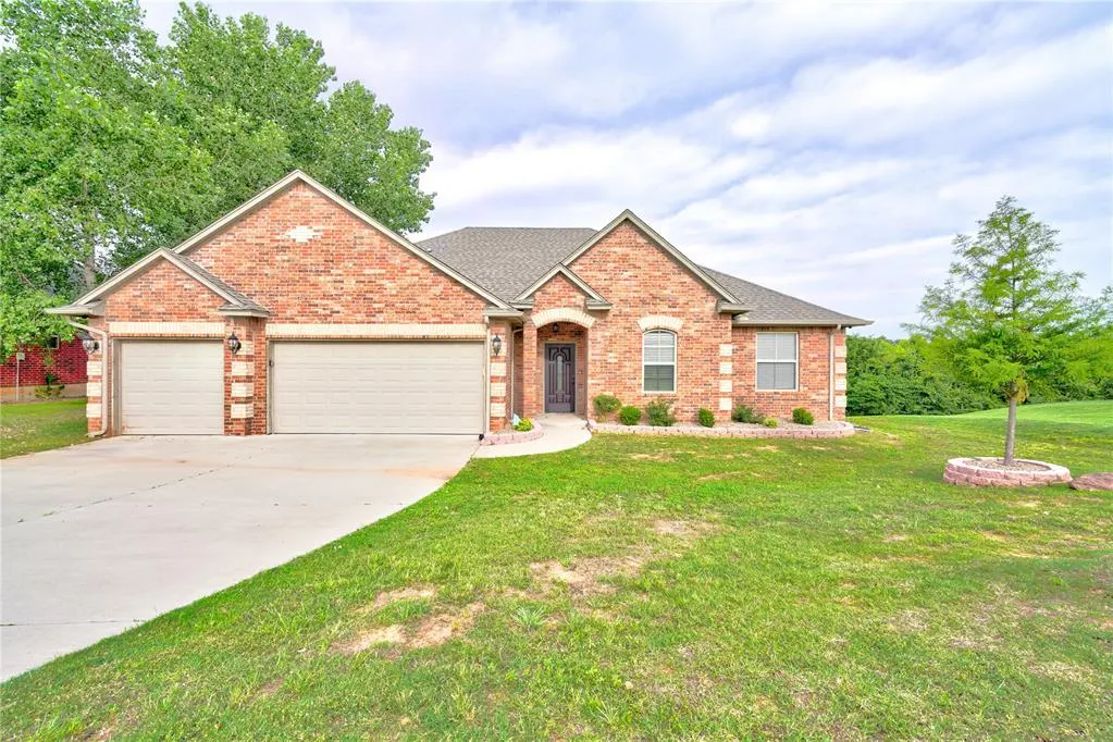 Front exterior — 2023 Westbury Drive, Midwest City, OK 73130