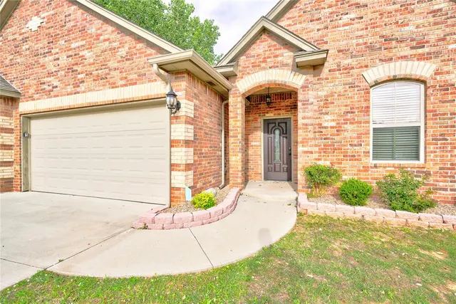 Photo 2 — 2023 Westbury Drive, Midwest City, OK 73130
