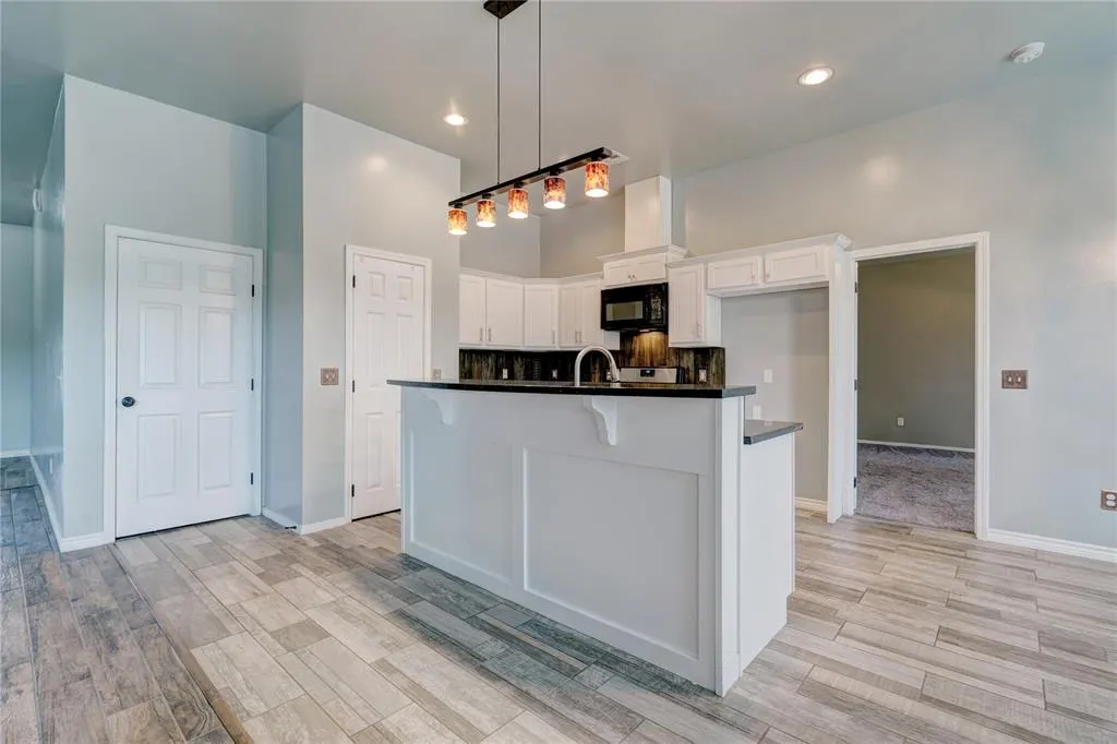 Photo 14 — 2023 Westbury Drive, Midwest City, OK 73130
