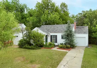 Sold home at 712 NW 48th Street