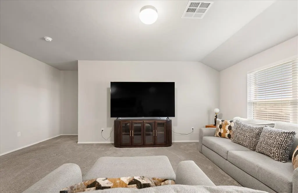 Photo 5 — 11732 NW 96th Street, Yukon, OK 73099