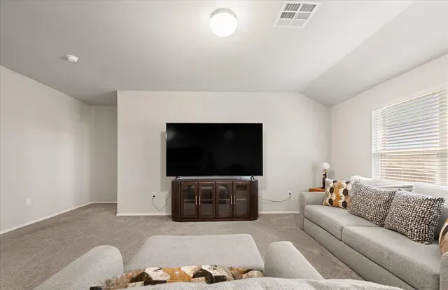 Photo 5 — 11732 NW 96th Street, Yukon, OK 73099
