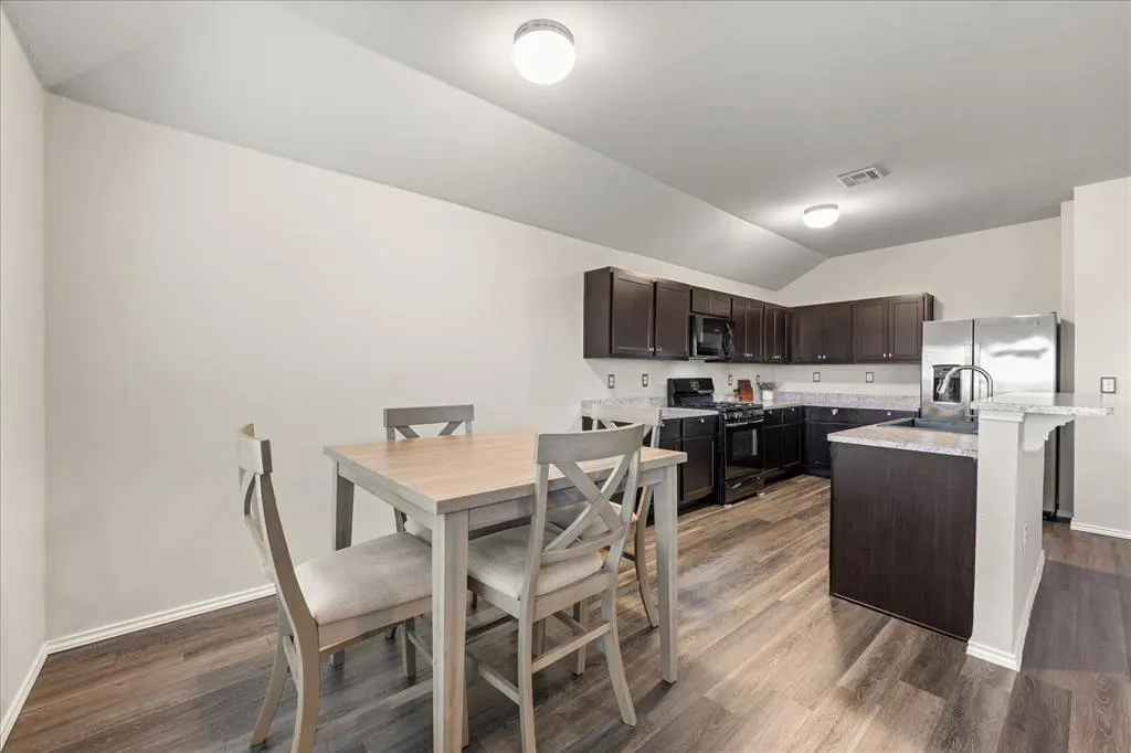 Photo 7 — 11732 NW 96th Street, Yukon, OK 73099