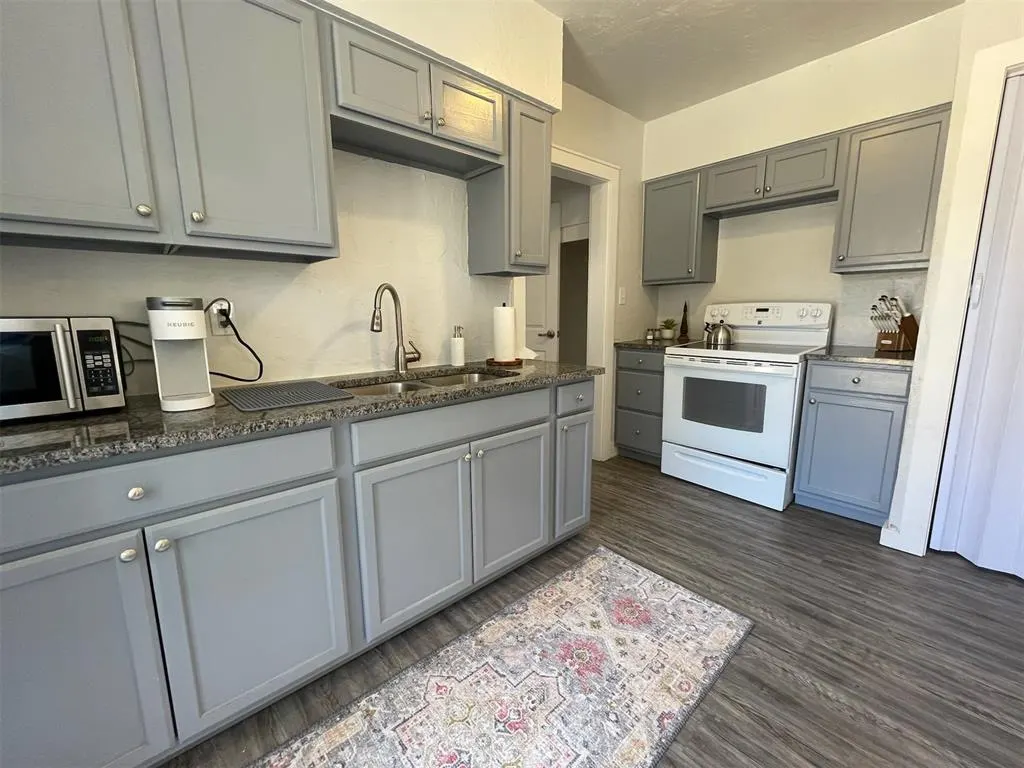 Photo 6 — 1131 NW 47th Street, Oklahoma City, OK 73118
