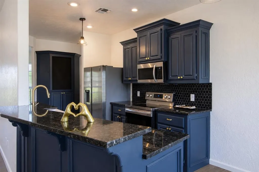 Photo 3 — 39 NE Deerfield Drive, Elgin, OK 73538