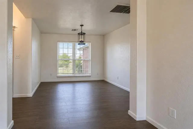 Photo 5 — 39 NE Deerfield Drive, Elgin, OK 73538