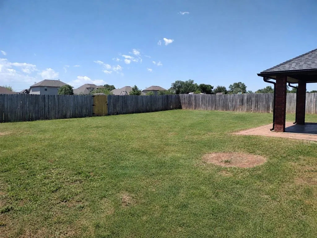 Photo 35 — 39 NE Deerfield Drive, Elgin, OK 73538