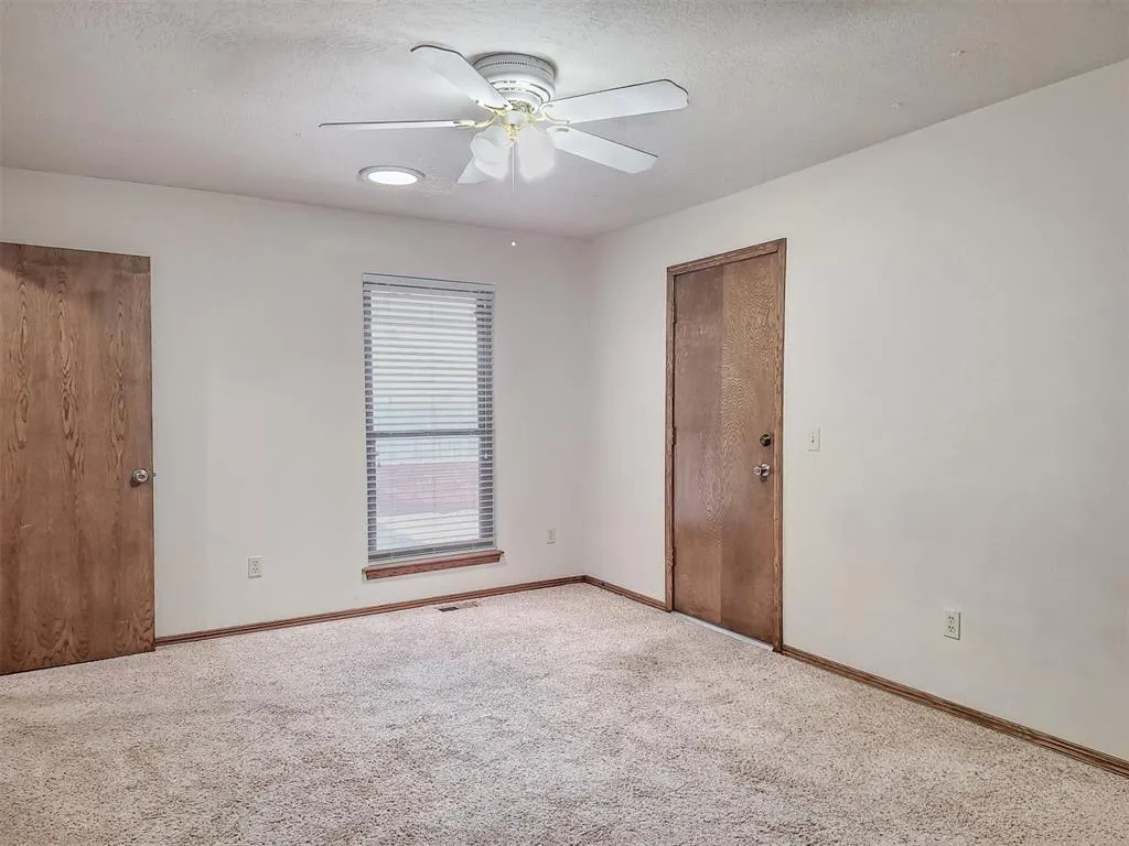 Photo 12 — 11929 N Mustang Road, Yukon, OK 73099