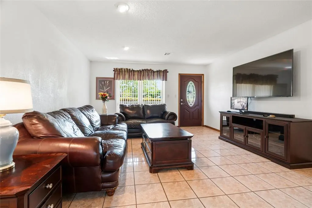 Photo 7 — 988 County Street 2949, Tuttle, OK 73089