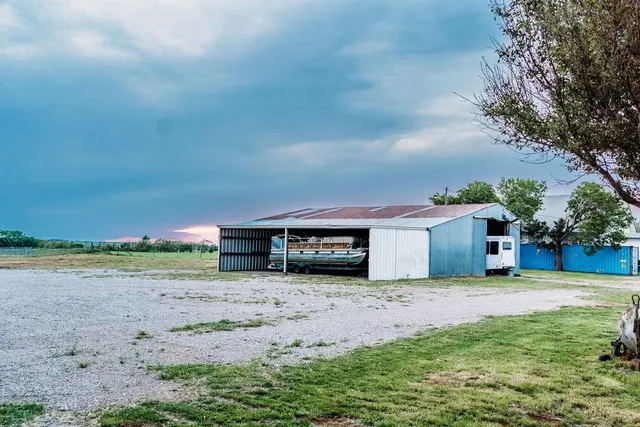 Photo 5 — 20295 E 1280 Road, Carter, OK 73627