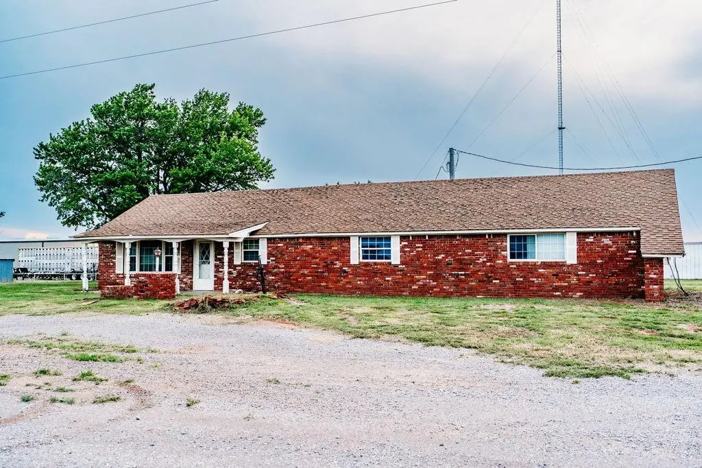 Photo 14 — 20295 E 1280 Road, Carter, OK 73627