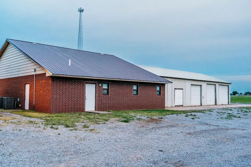 Photo 22 — 20295 E 1280 Road, Carter, OK 73627