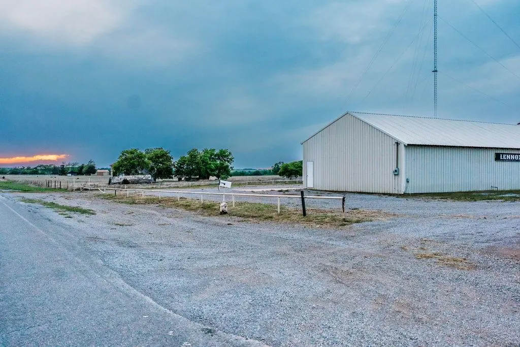 Photo 24 — 20295 E 1280 Road, Carter, OK 73627