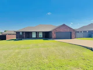 Sold home at 112 W Comanche Avenue