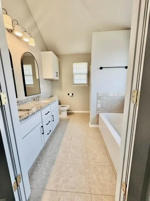 Photo 12 — 112 W Comanche Avenue, Cashion, OK 73016