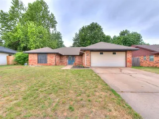 Sold home at 738 Woodlawn Drive