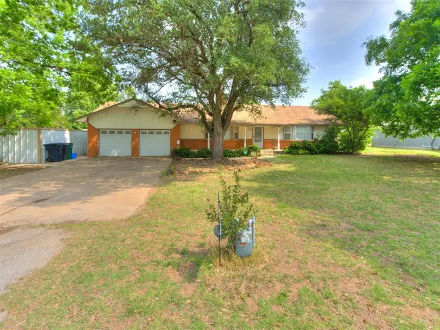 Photo 2 — 5929 NW 28th Street, Oklahoma City, OK 73127