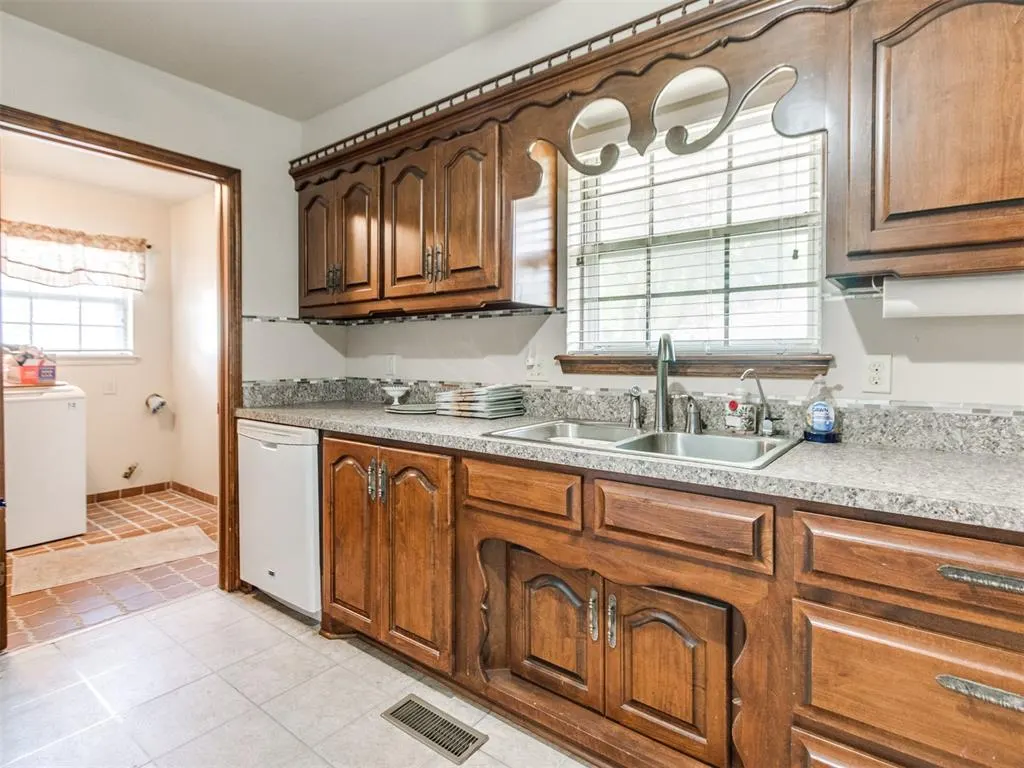 Photo 46 — 5929 NW 28th Street, Oklahoma City, OK 73127