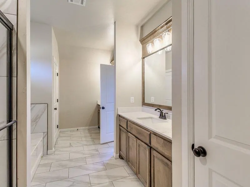 Photo 8 — 11737 Ward Road, Edmond, OK 73034