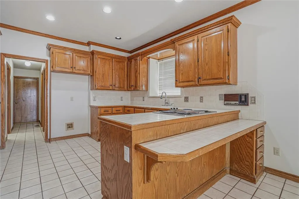 Photo 16 — 3600 Burlington Drive, Norman, OK 73072