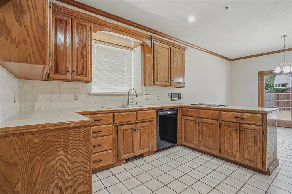 Photo 18 — 3600 Burlington Drive, Norman, OK 73072