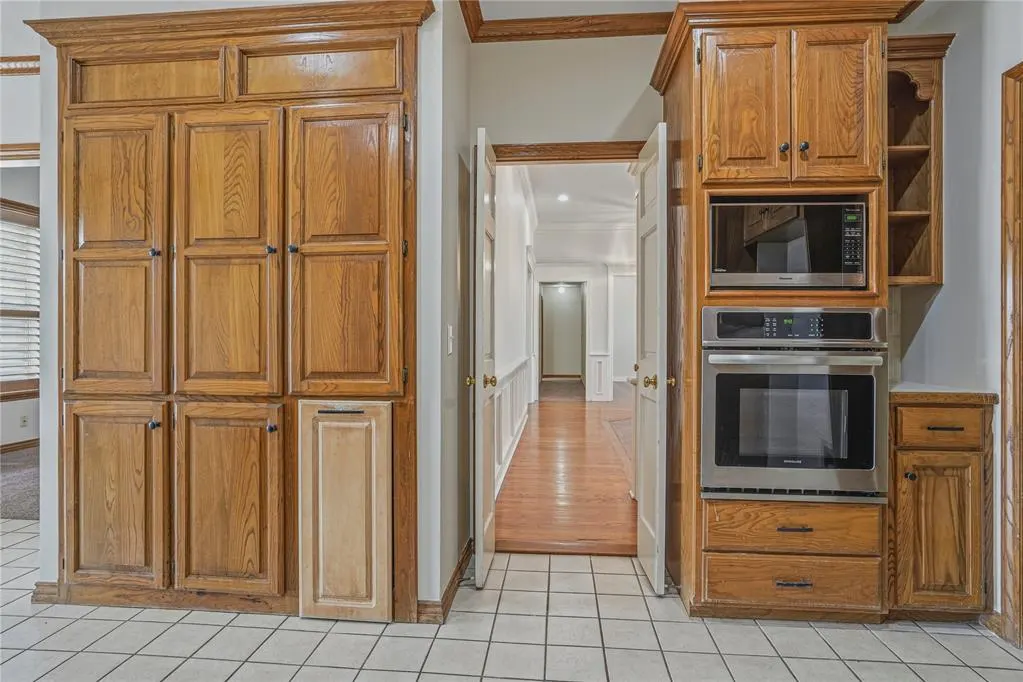 Photo 19 — 3600 Burlington Drive, Norman, OK 73072