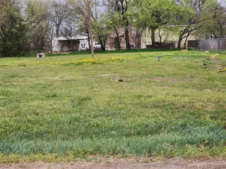 Sold home at 207 SE 70th Street