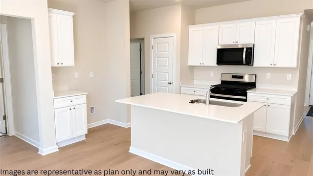 Photo 6 — 604 NE 103rd Street, Oklahoma City, OK 73114